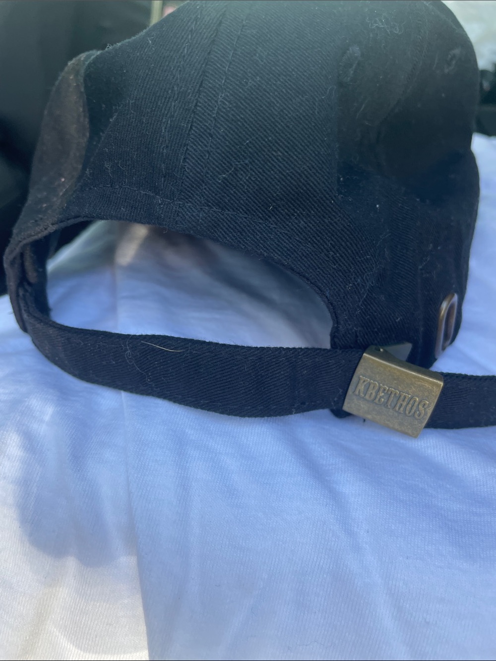 KBETHOS Black Hat with "SHOW ME THE MONEY" Money-Print Lettering - Picture 2 of 3